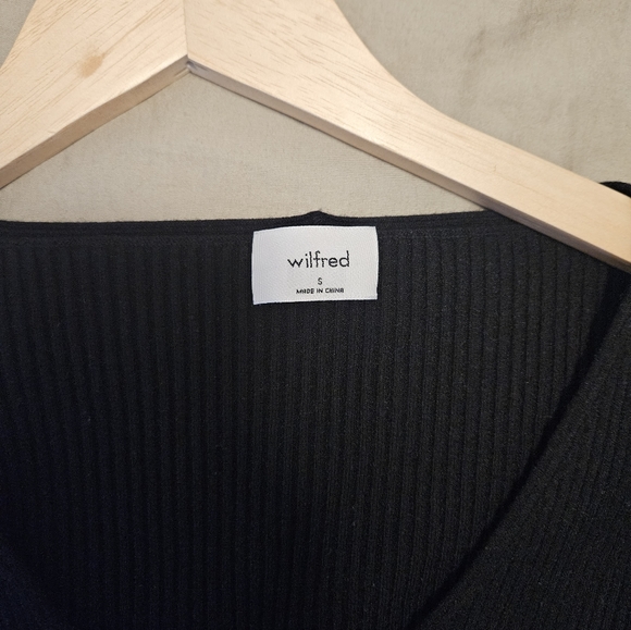 Aritzia Gabrielle Dress in Black, size small - Picture 3 of 3